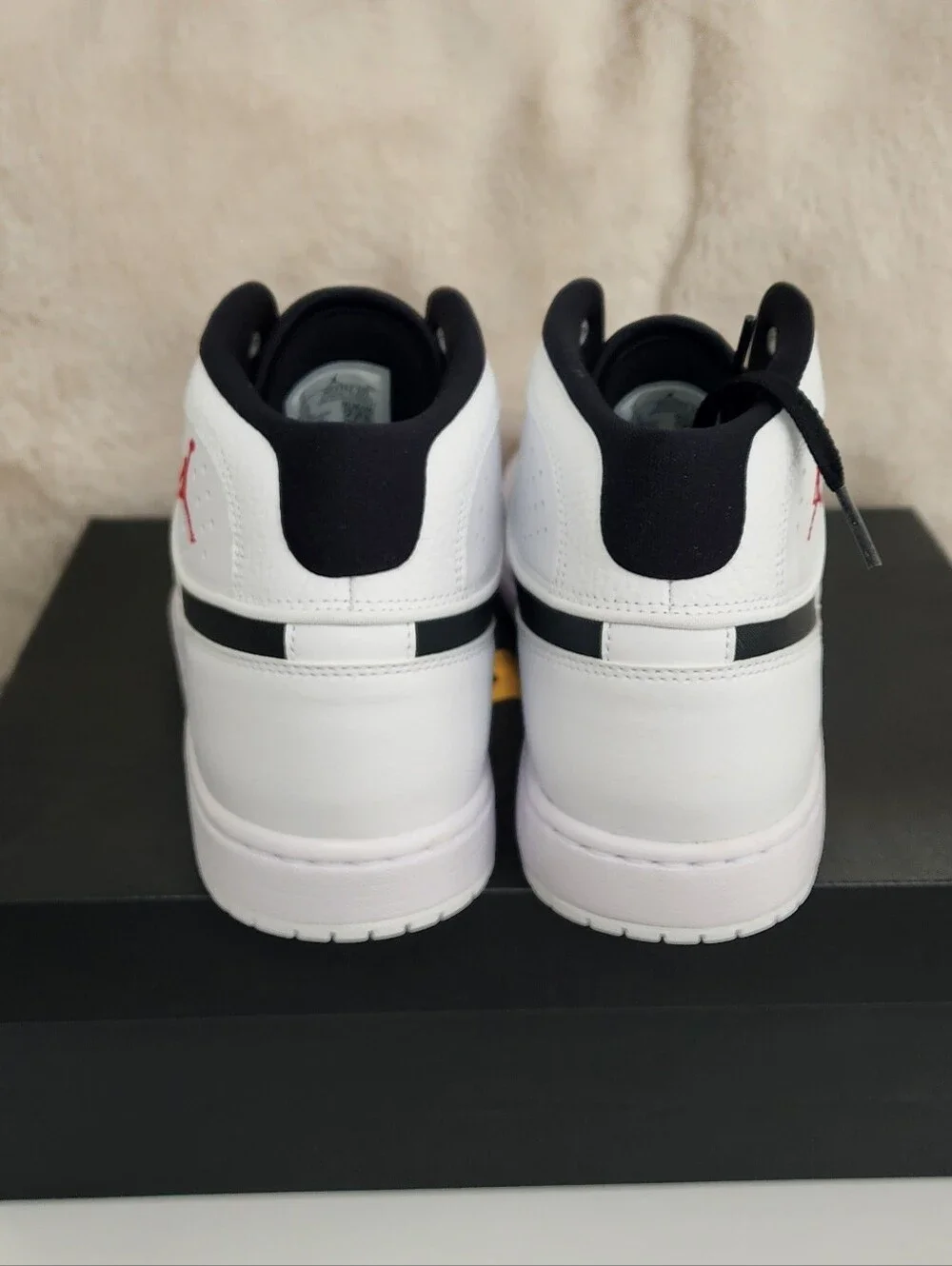 Jordan Access Mid-Top Sneakers White Black AR3762-101 Leather Upper Size 10